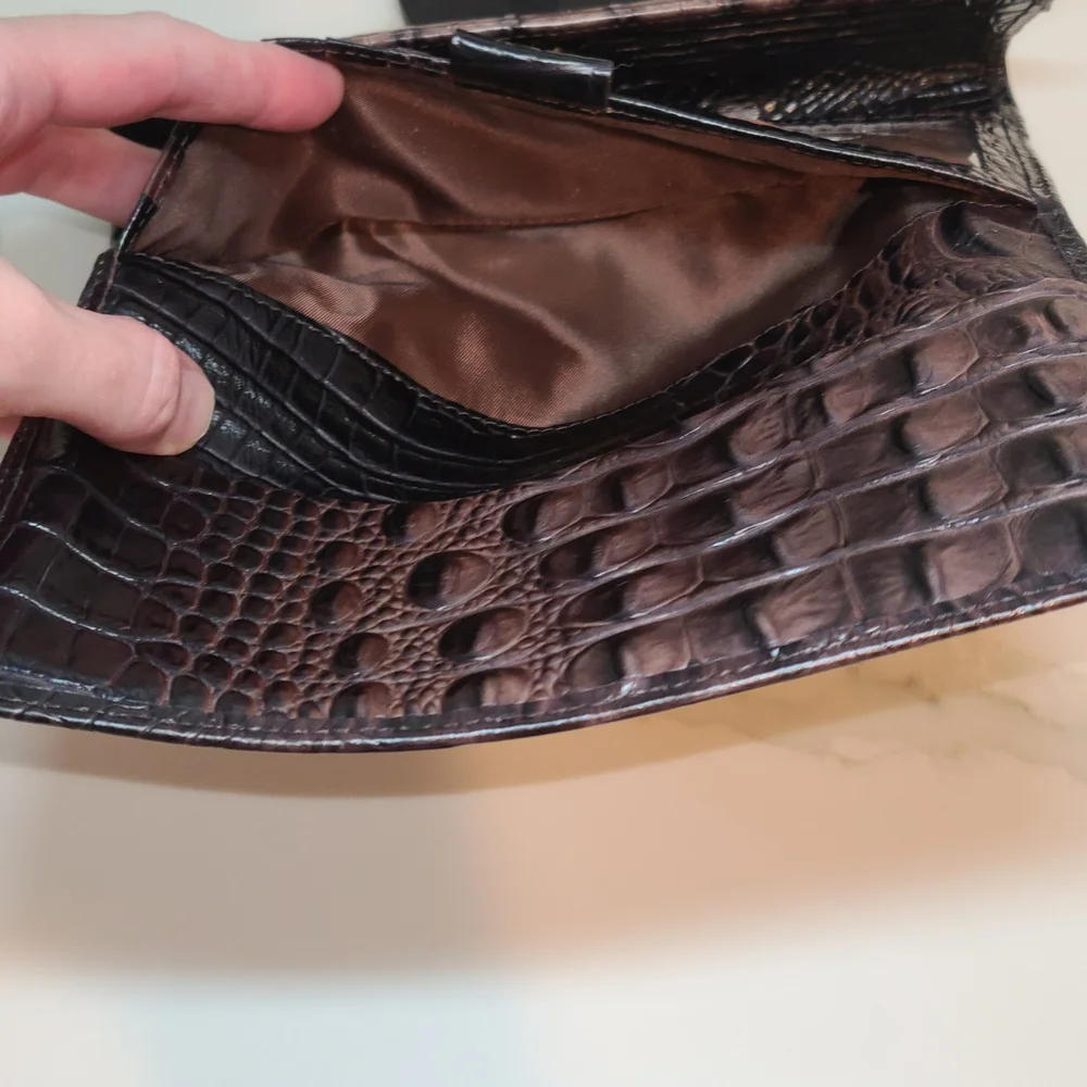 Brahmin elegant crocodile